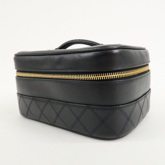 Chanel Lamb Skin Vanity Bag Cosmetic Pouch - Picture 9 of 16